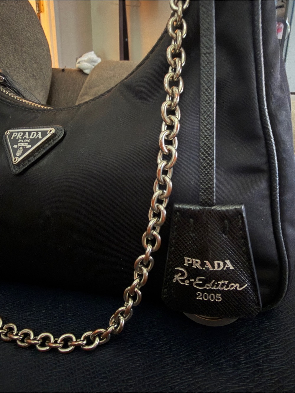 PRADA RE-EDITION 2005 RE-NYLON BAG - Picture 6 of 11